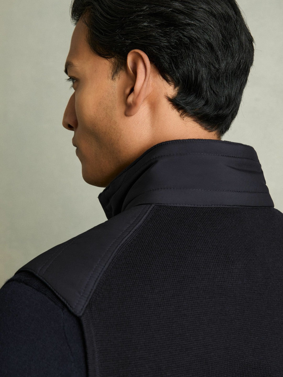 Hybrid Quilt and Knit Zip-Through Gilet in Navy Men | Reiss