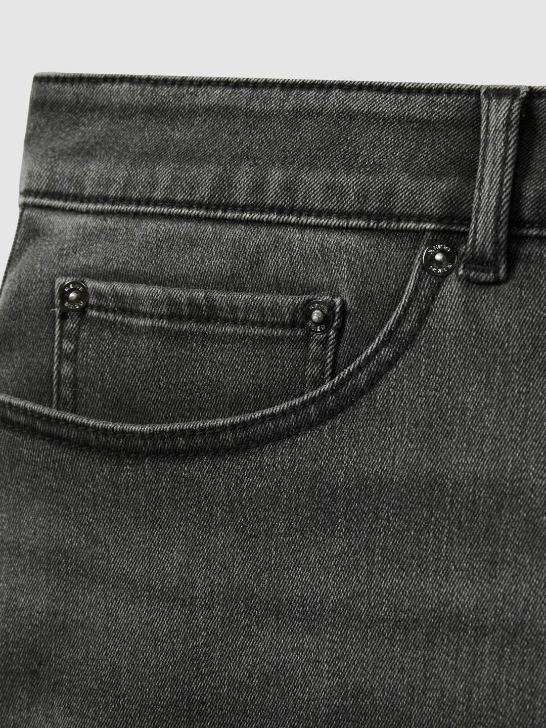 Relaxed-Fit Cropped Jeans in Washed Black Men | Reiss