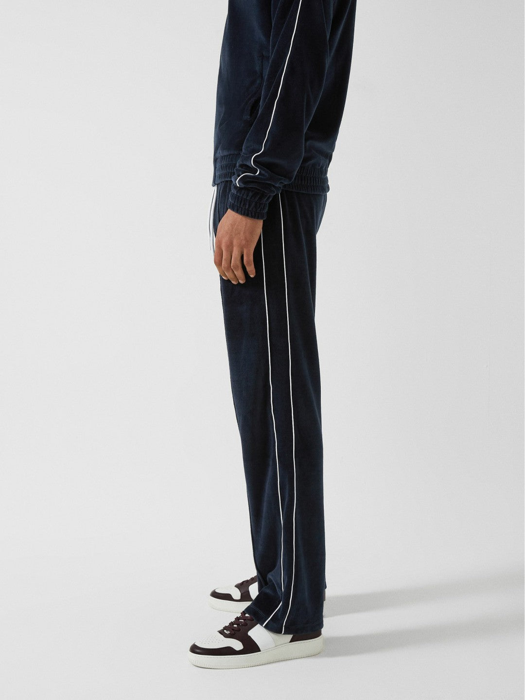 Velour Jogger With Piping in Navy Men | Reiss