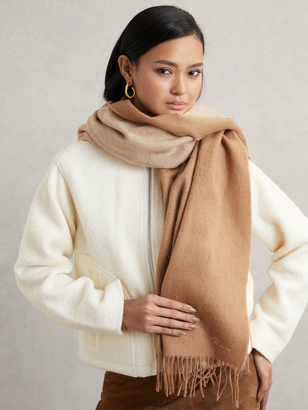Wool-Cashmere Scarf in Taupe Women | Reiss