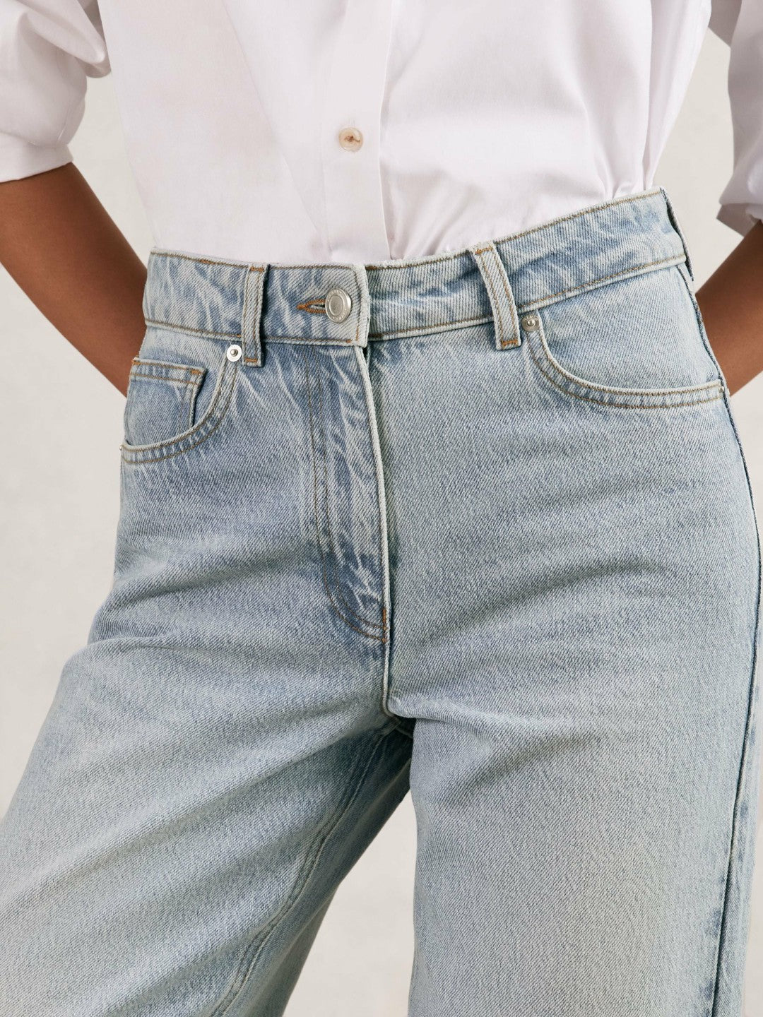 Petite Mid-Rise Straight-Leg Jeans in Pale Blue Women | Reiss