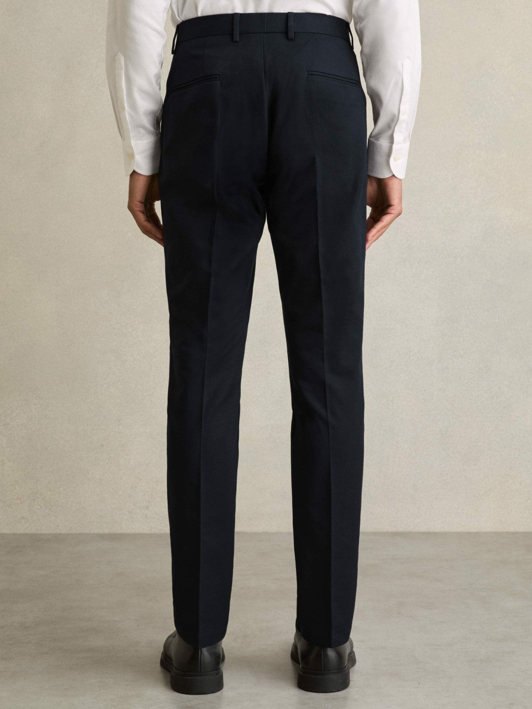 Slim Fit Cotton Blend Chinos in Navy Men | Reiss