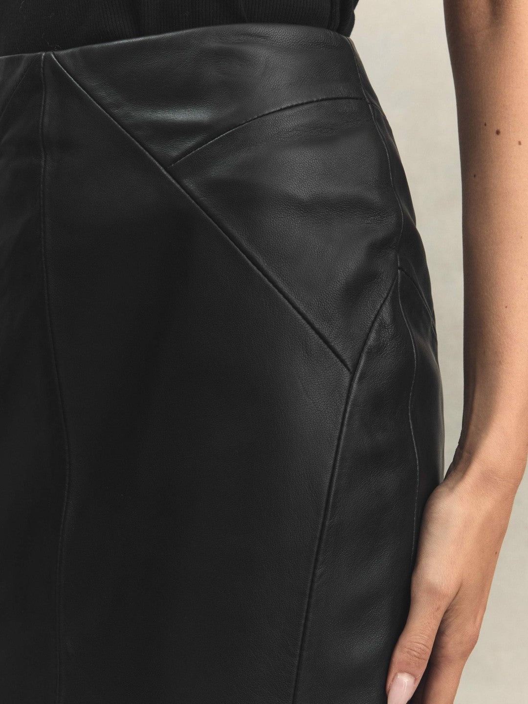 Leather High Rise Midi Skirt in Black Women | Reiss