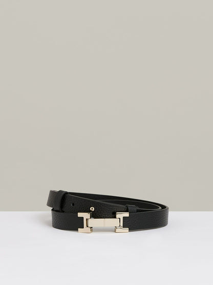Leather Square Hinge Belt in Black Women | Reiss