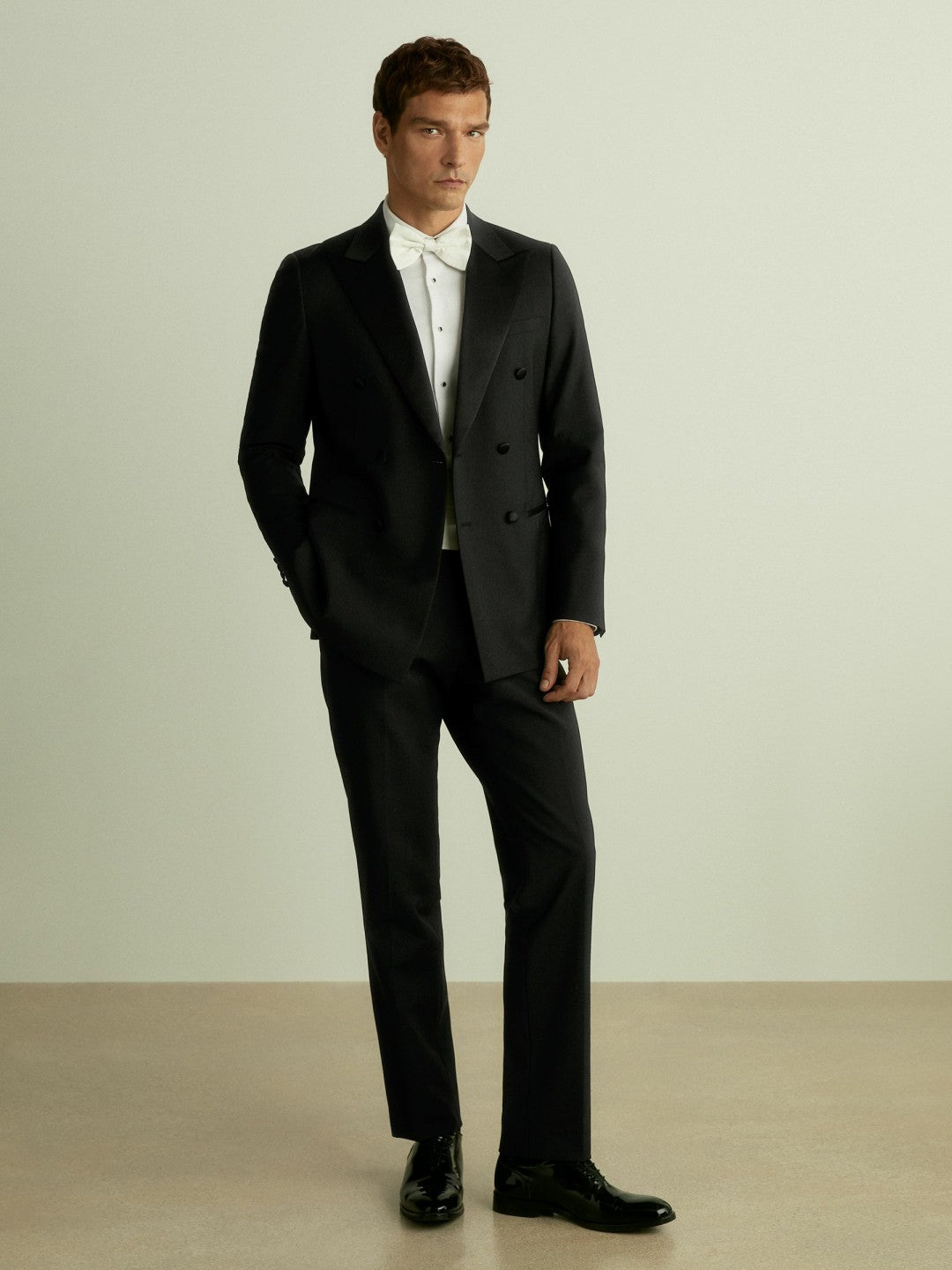 Double Breasted Tuxedo Slim Fit Jacket in Black Men | Reiss