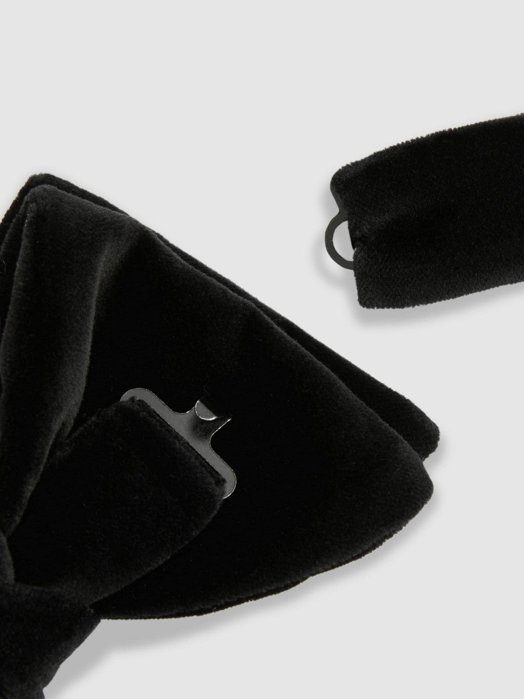 Velvet Bow Tie in Black Men | Reiss