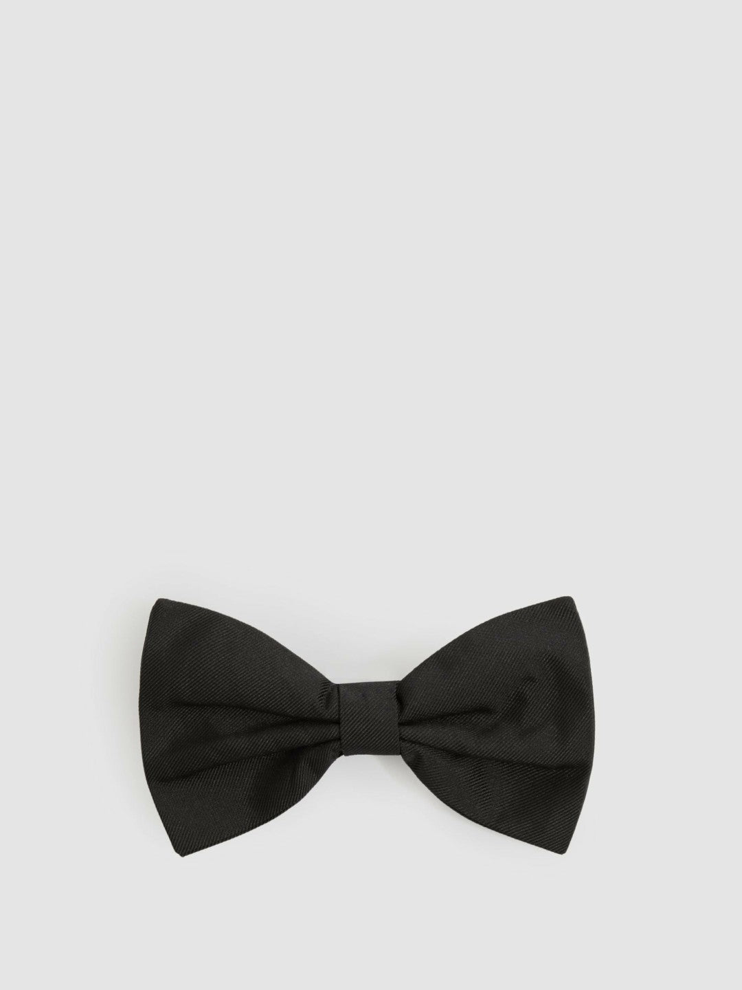 Grosgrain Silk Bow Tie in Black Men | Reiss