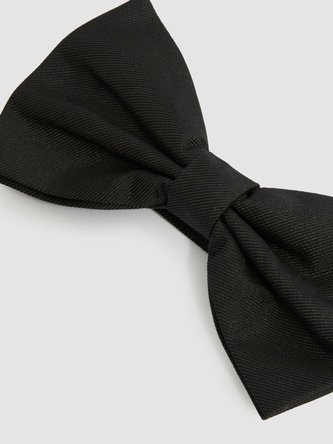 Grosgrain Silk Bow Tie in Black Men | Reiss
