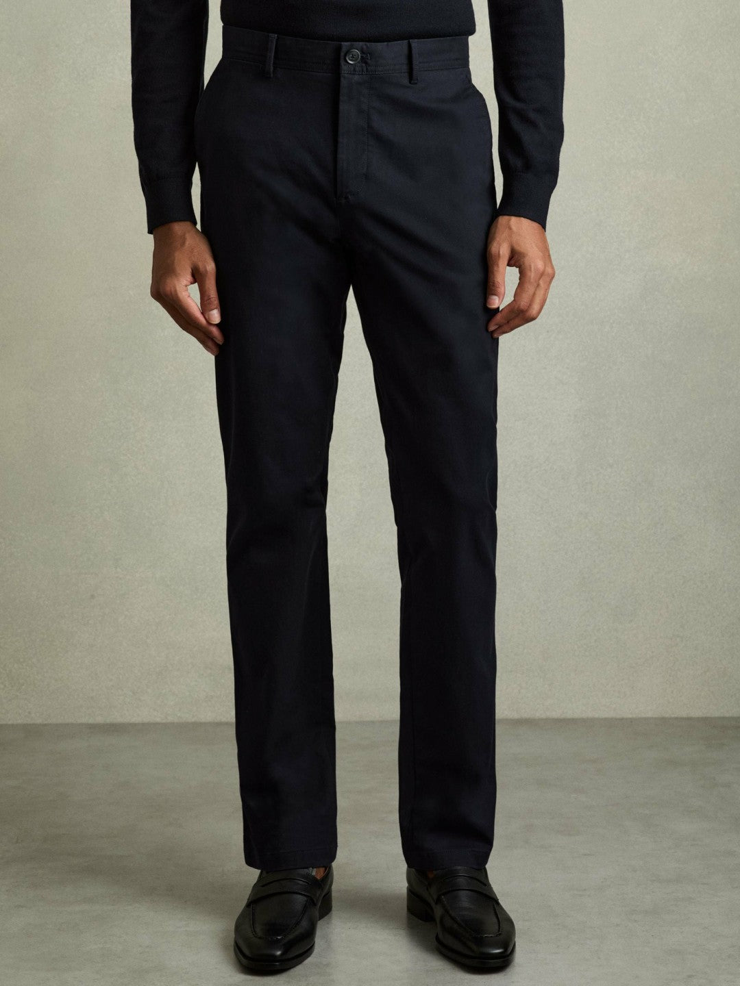 Slim Fit Washed Cotton Blend Chinos in Navy Men | Reiss