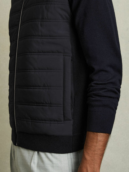 Hybrid Quilt and Knit Zip-Through Gilet in Navy Men | Reiss