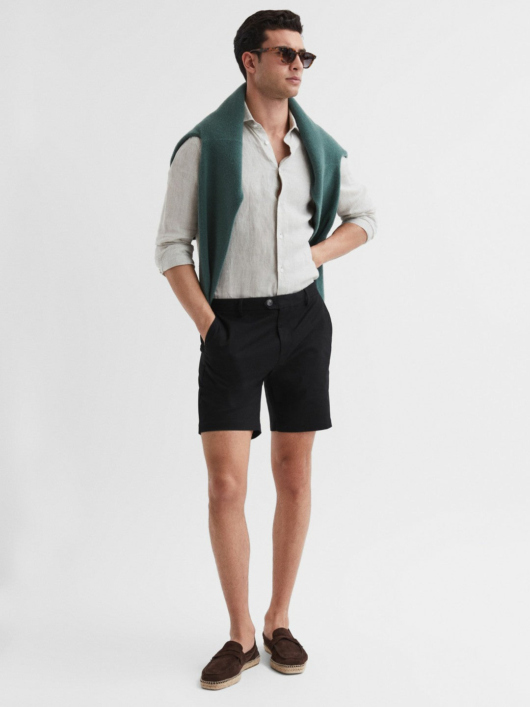 Short Length Casual Chino Shorts in Black Men | Reiss