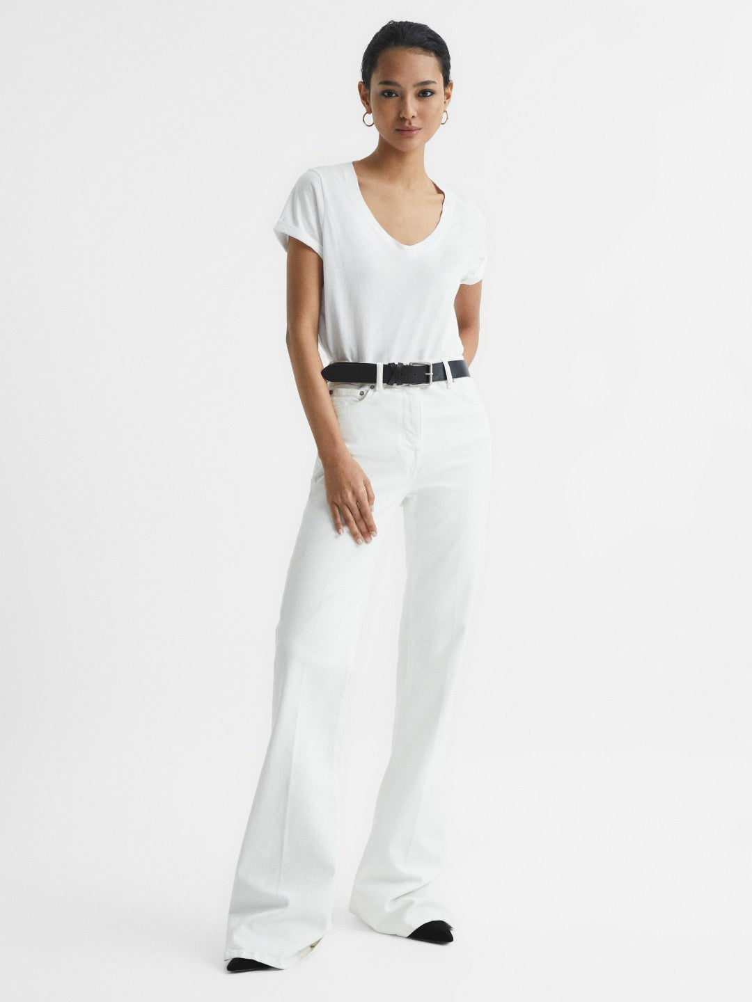 Cotton-Jersey V-Neck T-Shirt in White Women | Reiss