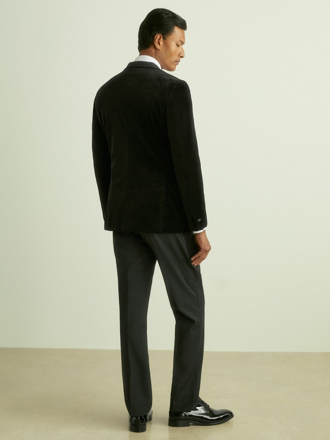 Velvet Single Breasted Slim Fit Jacket in Black Men | Reiss