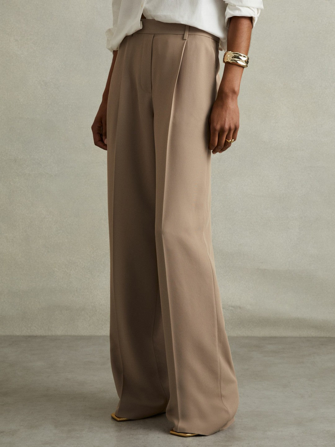 Half-Elasticated Wide Leg Trousers in Mink Neutral Women | Reiss