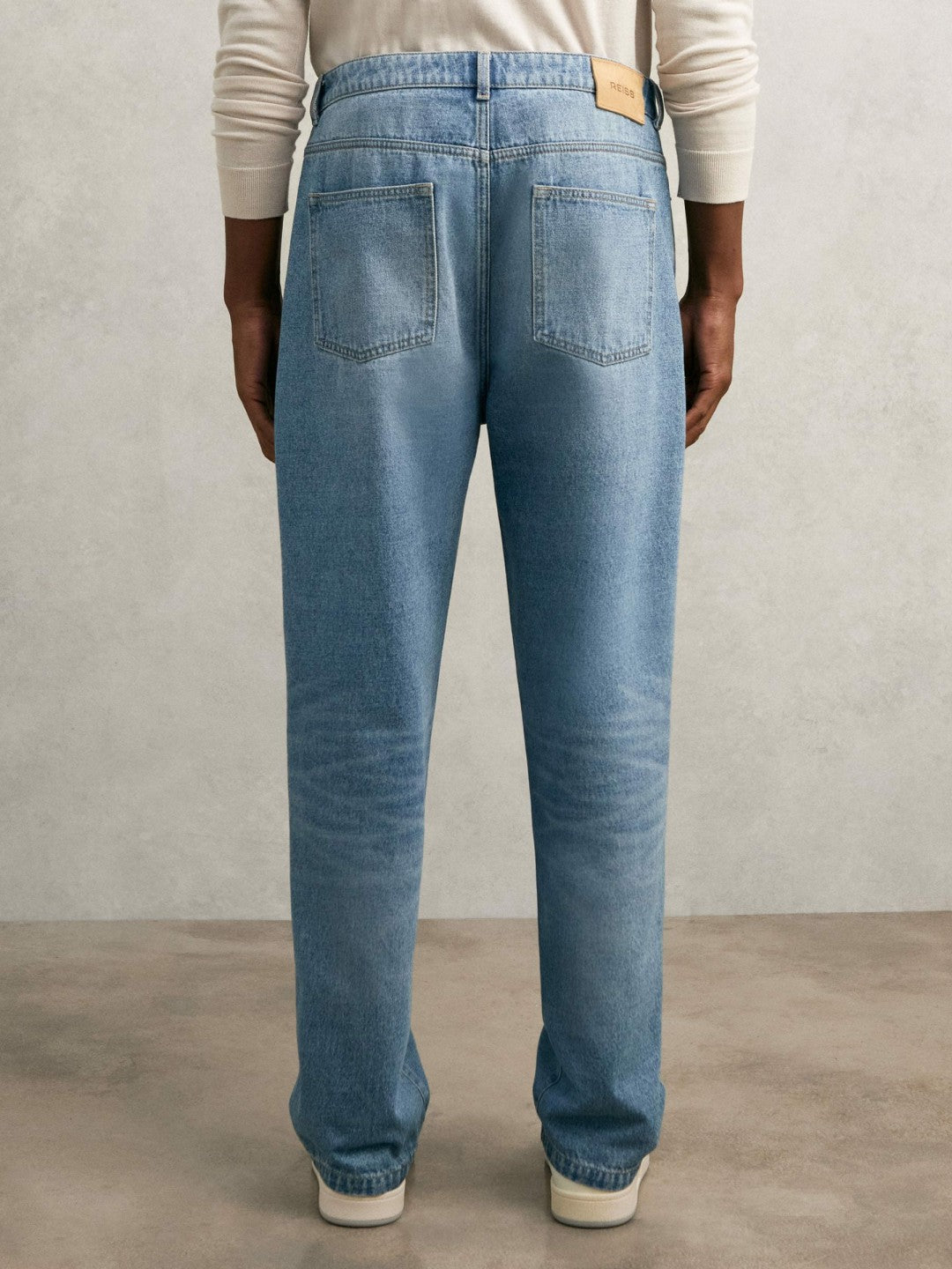 Loose-Fit Jeans in Light Blue Wash Men | Reiss