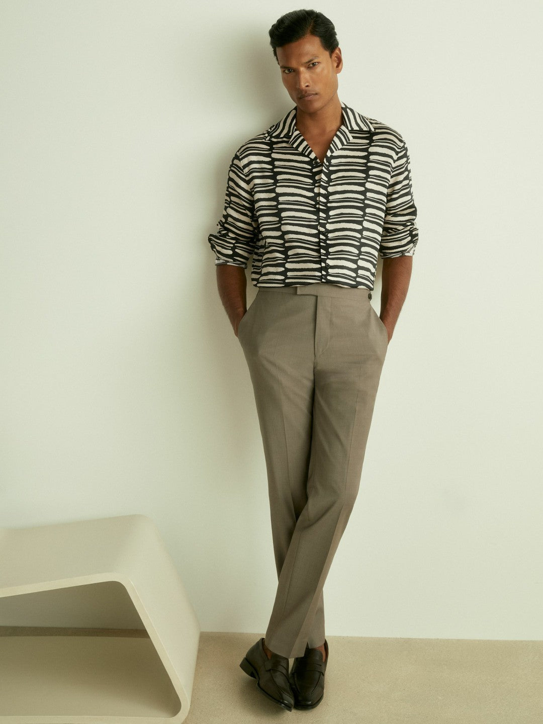 Abstract-Print Twill Cuban-Collar Shirt in Black/White Men | Reiss