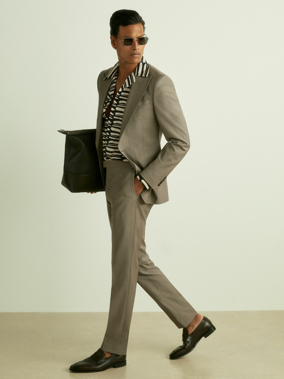 Abstract-Print Twill Cuban-Collar Shirt in Black/White Men | Reiss