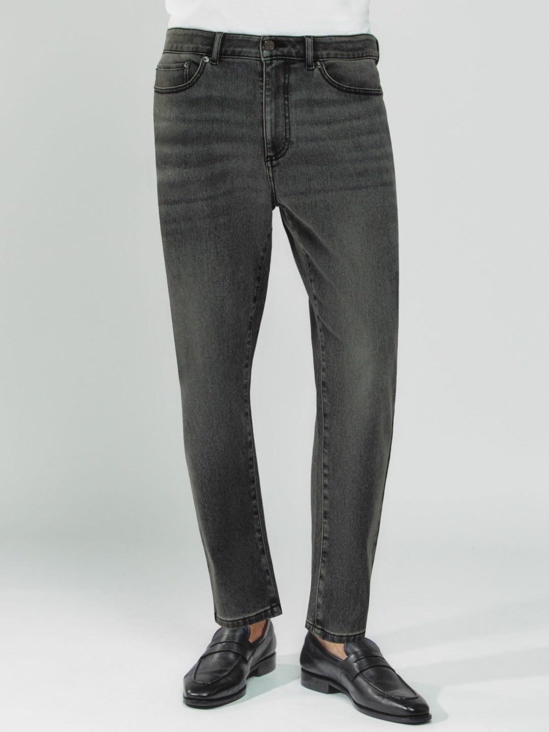 Relaxed-Fit Cropped Jeans in Washed Black Men | Reiss