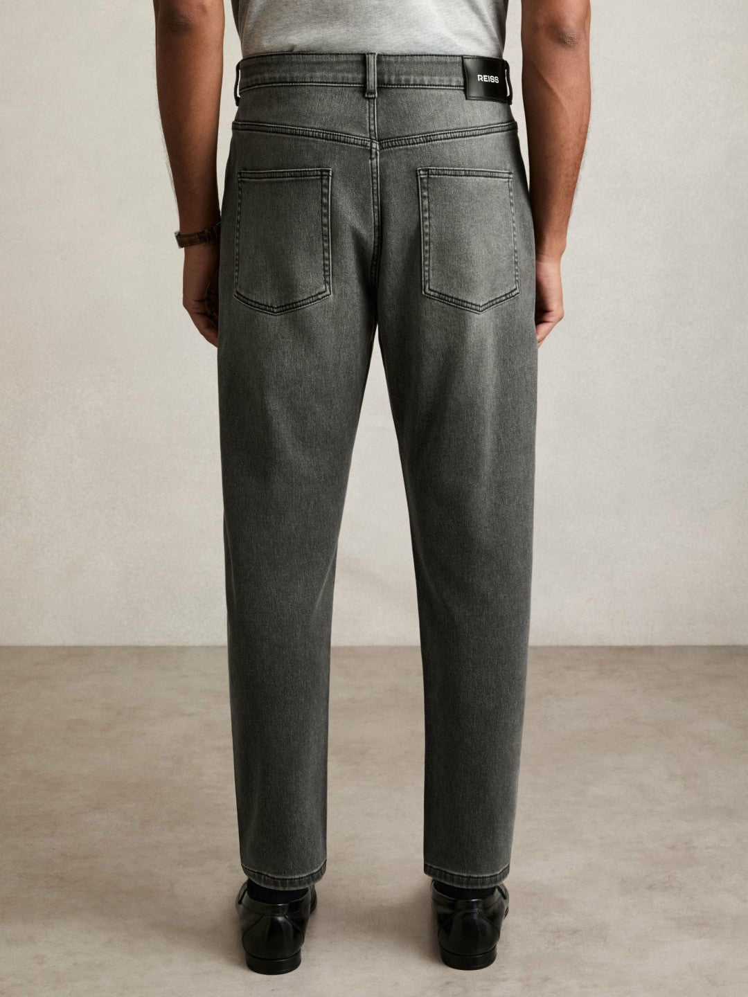 Relaxed-Fit Cropped Jeans in Washed Black Men | Reiss