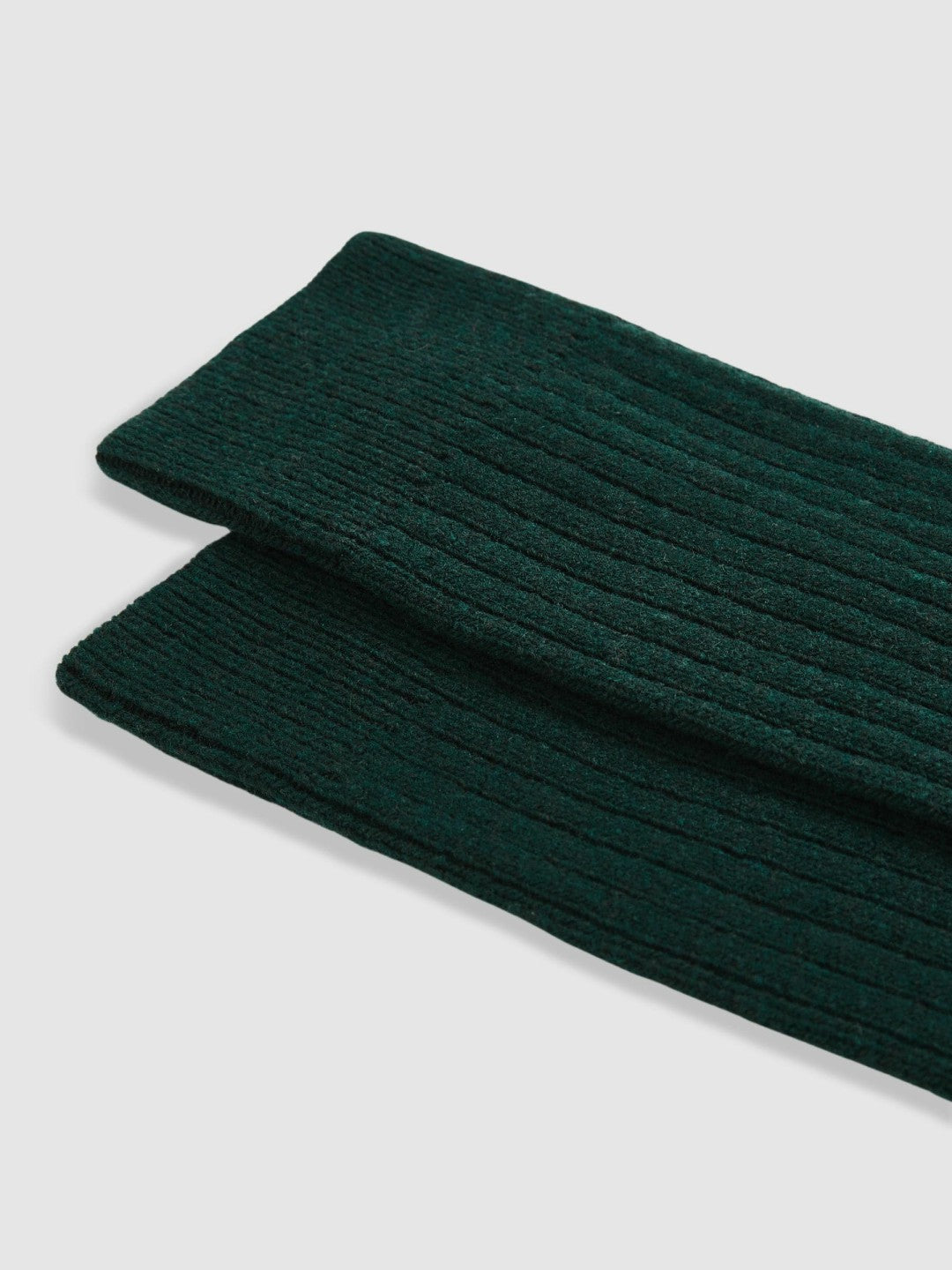 Ribbed Socks With Wool And Cashmere in Forest Green Men | Reiss