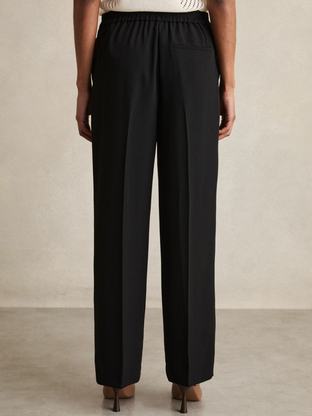 Petite Elasticated-Waist Wide-Leg Twill Trousers in Black Women | Reiss