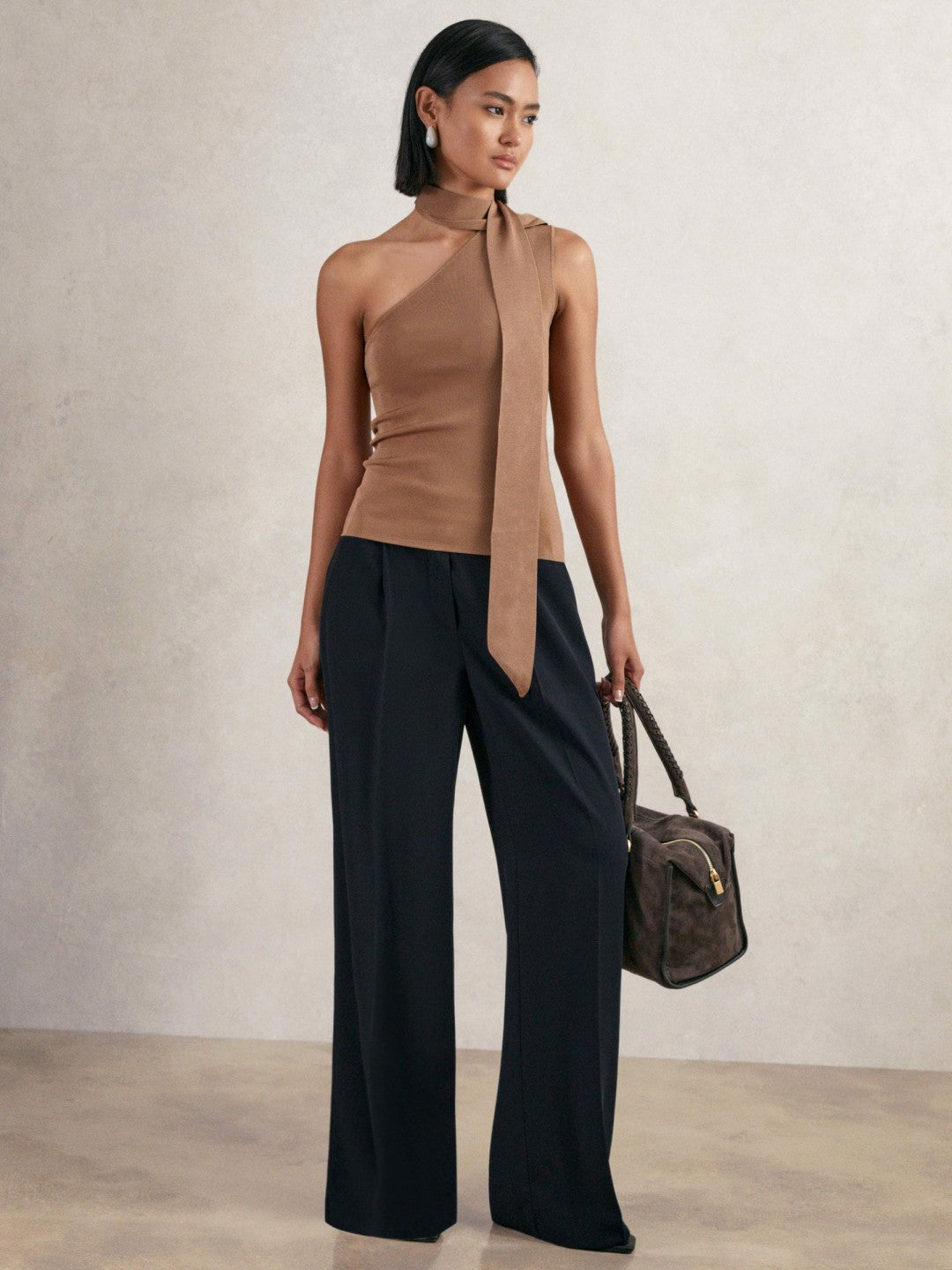 Petite Elasticated-Waist Wide-Leg Twill Trousers in Navy Women | Reiss