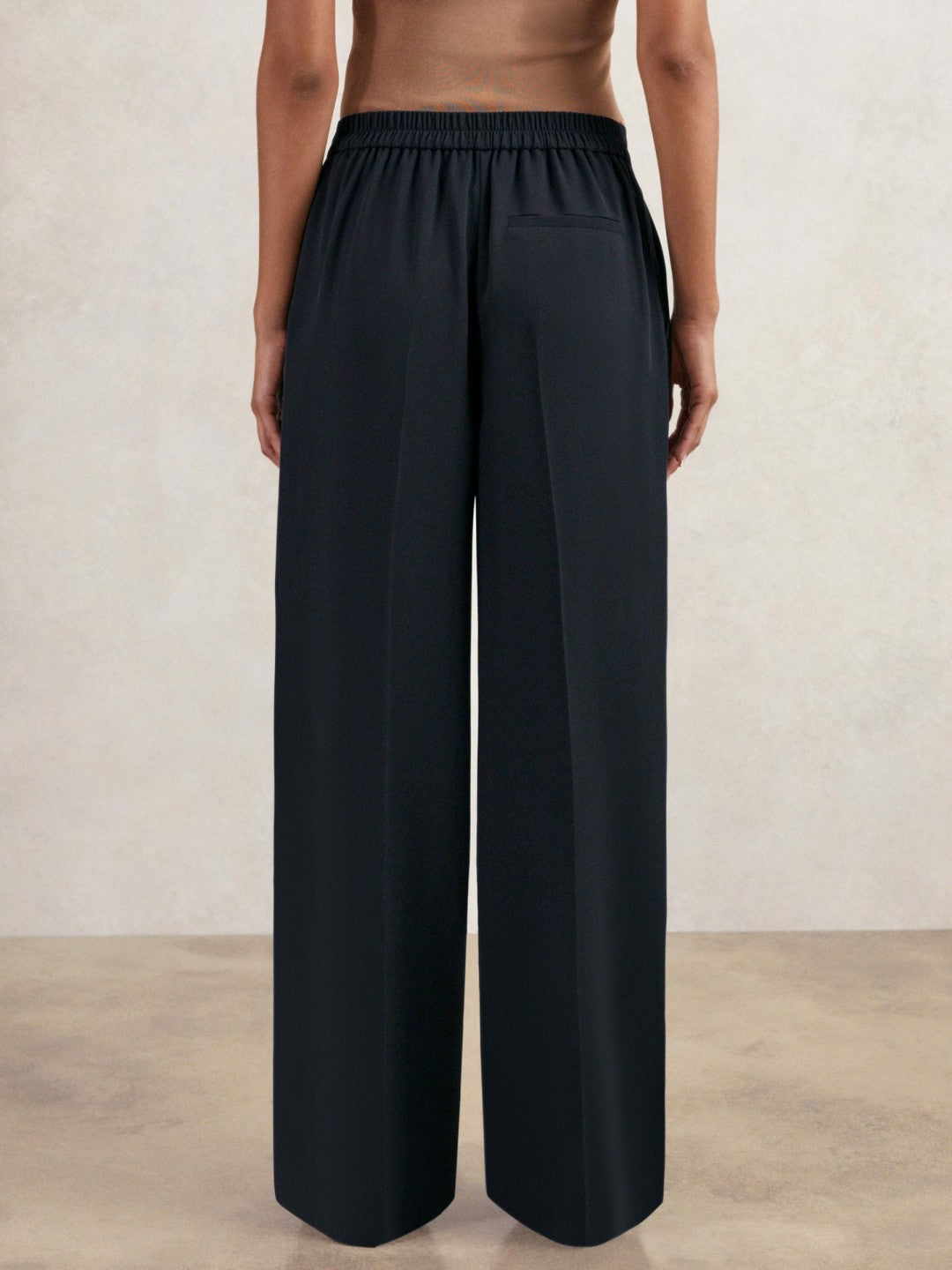 Petite Elasticated-Waist Wide-Leg Twill Trousers in Navy Women | Reiss