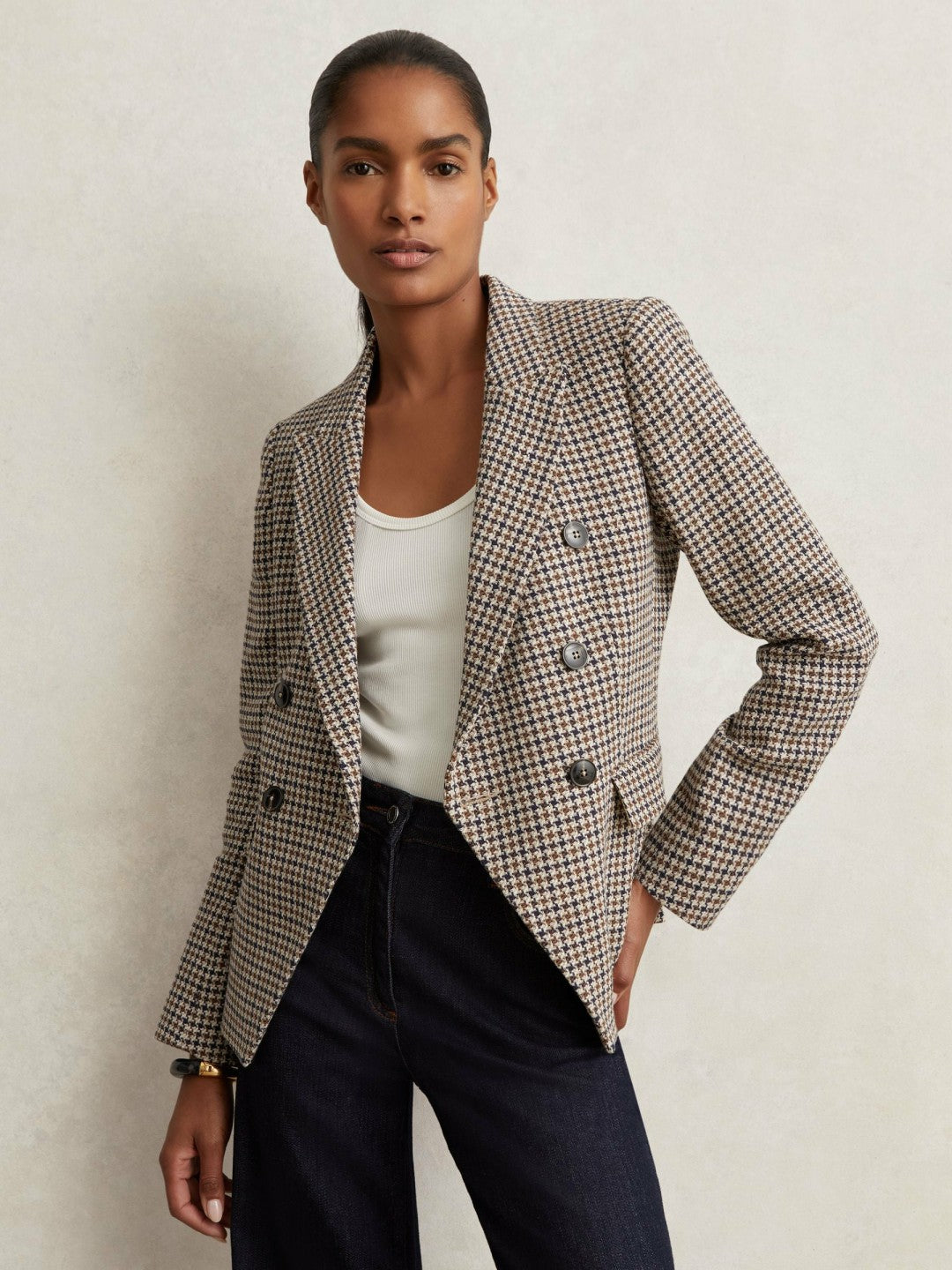 Petite Cotton-Linen Double-Breasted Houndstooth-Check Blazer in Navy Neutral Check Women | Reiss