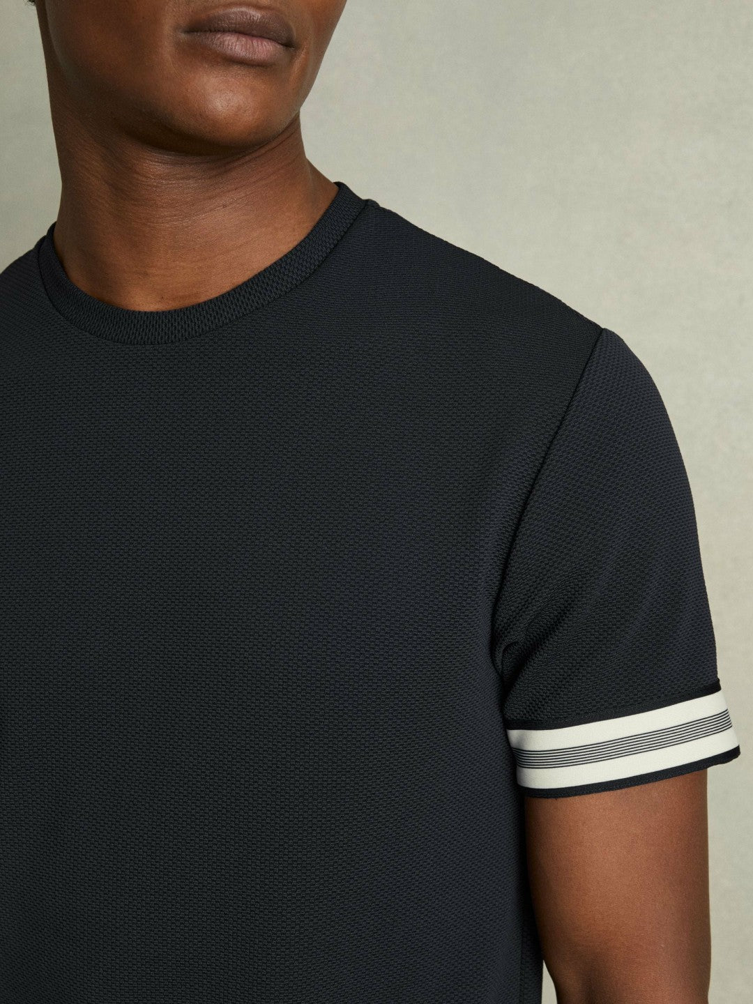 Tape-Cuff Textured T-Shirt in Navy Men | Reiss