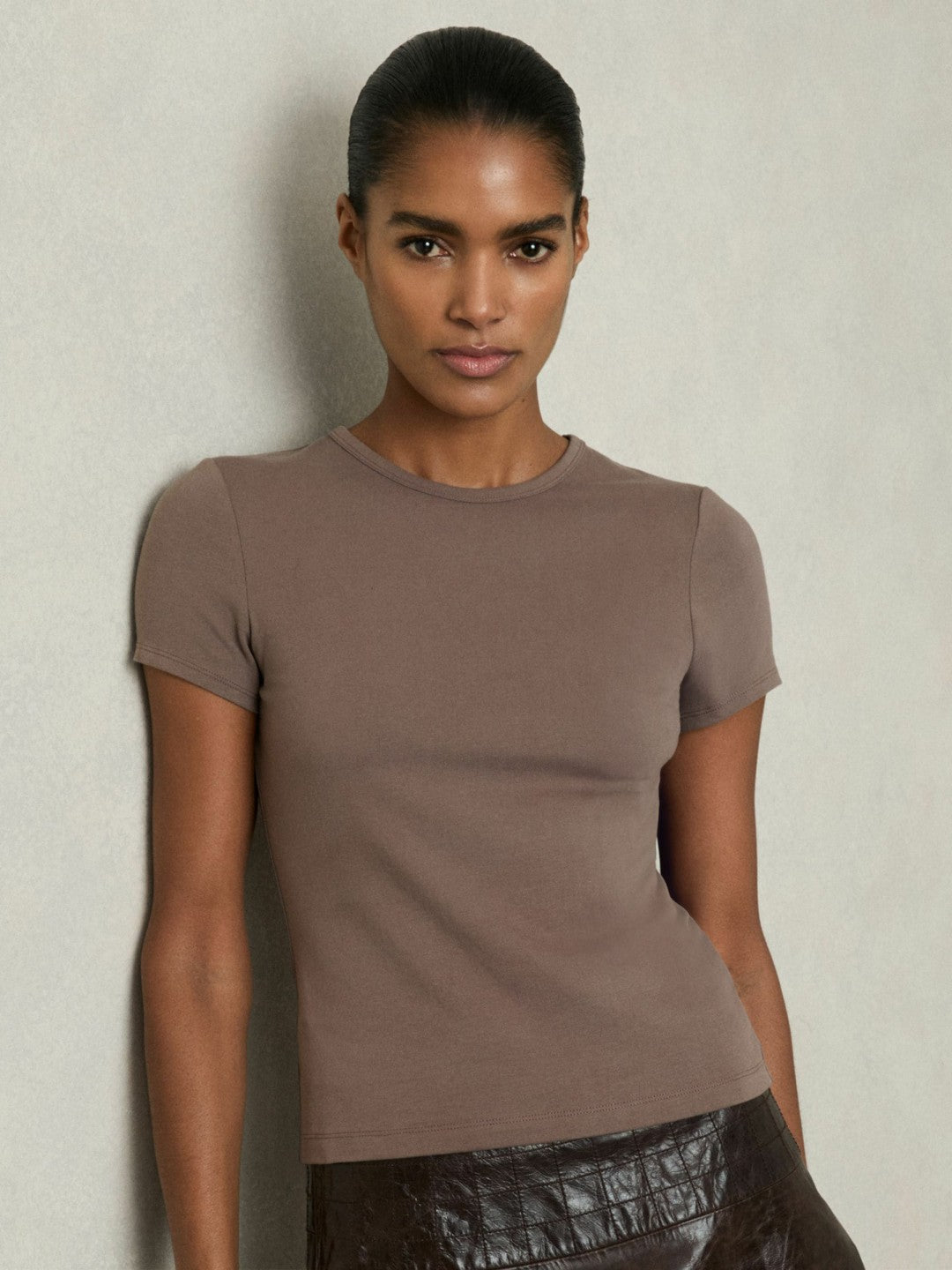 Stretch-Cotton Crew-Neck T-Shirt in Mink Women | Reiss