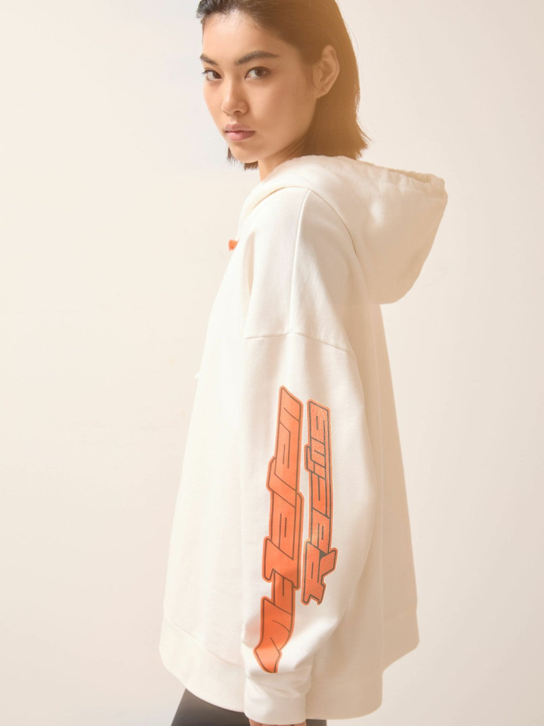 McLaren F1 Team Oversize Toggle Hoodie Unisex Fit in White Men | Reiss