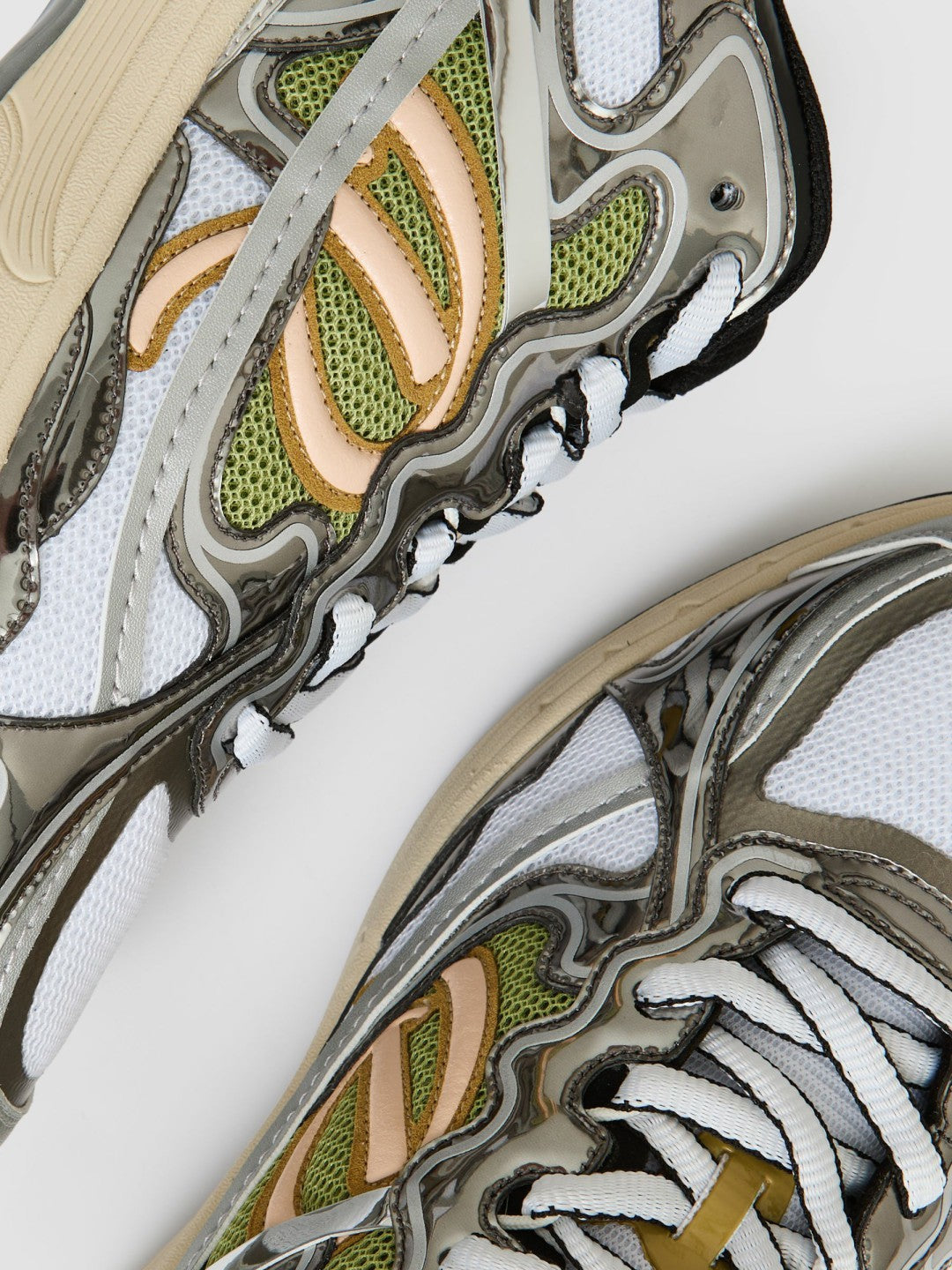Overlay Logo Running Trainers in Gunmetal/Black Men | Reiss