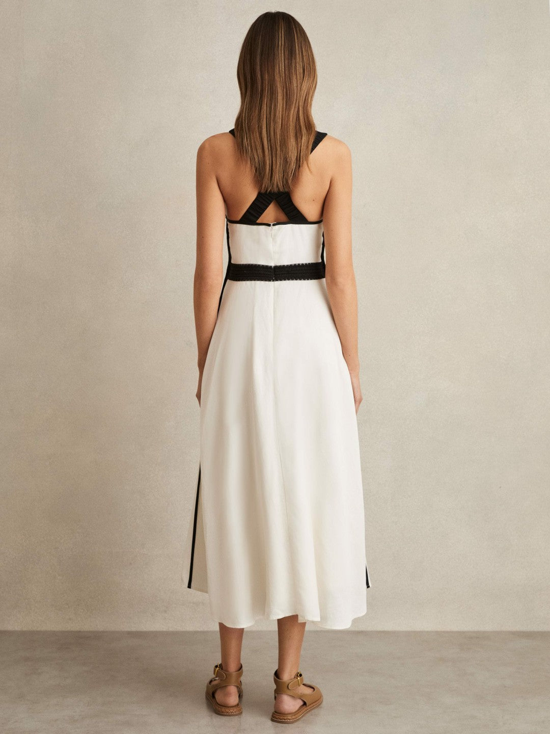 Contrast Trim Flared Midi Dress With Linen in Ivory/Black Women | Reiss