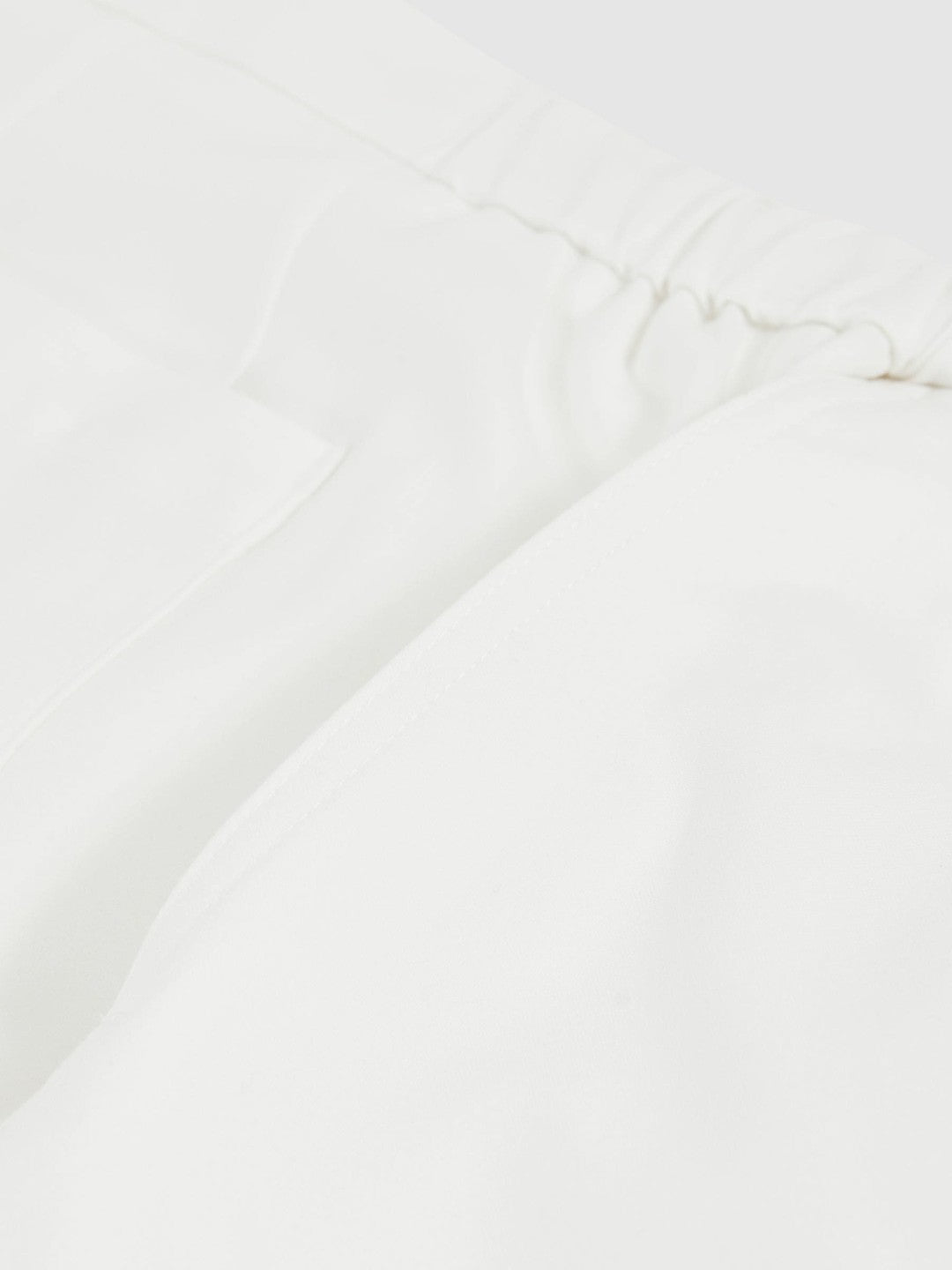 Drawstring Chino Shorts in White Men | Reiss