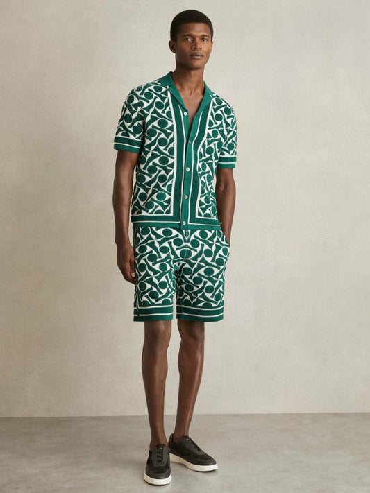 Abstract-Pattern Towelling Shorts in Green/White Men | Reiss