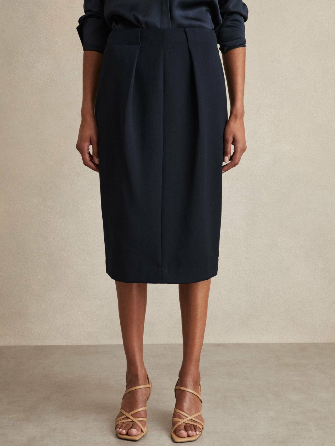Tailored Midi Suit Skirt in Navy Women | Reiss