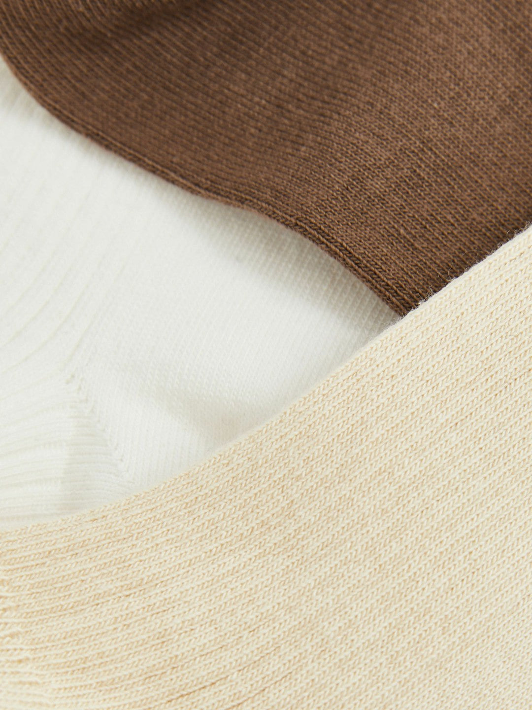 3 Pack of Trainer Socks in Chocolate/White Women | Reiss
