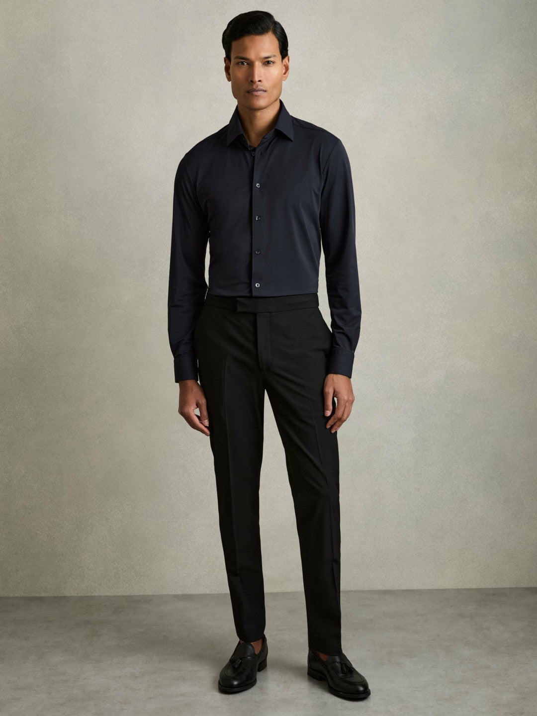 Long-Sleeve Travel Shirt in Navy Men | Reiss