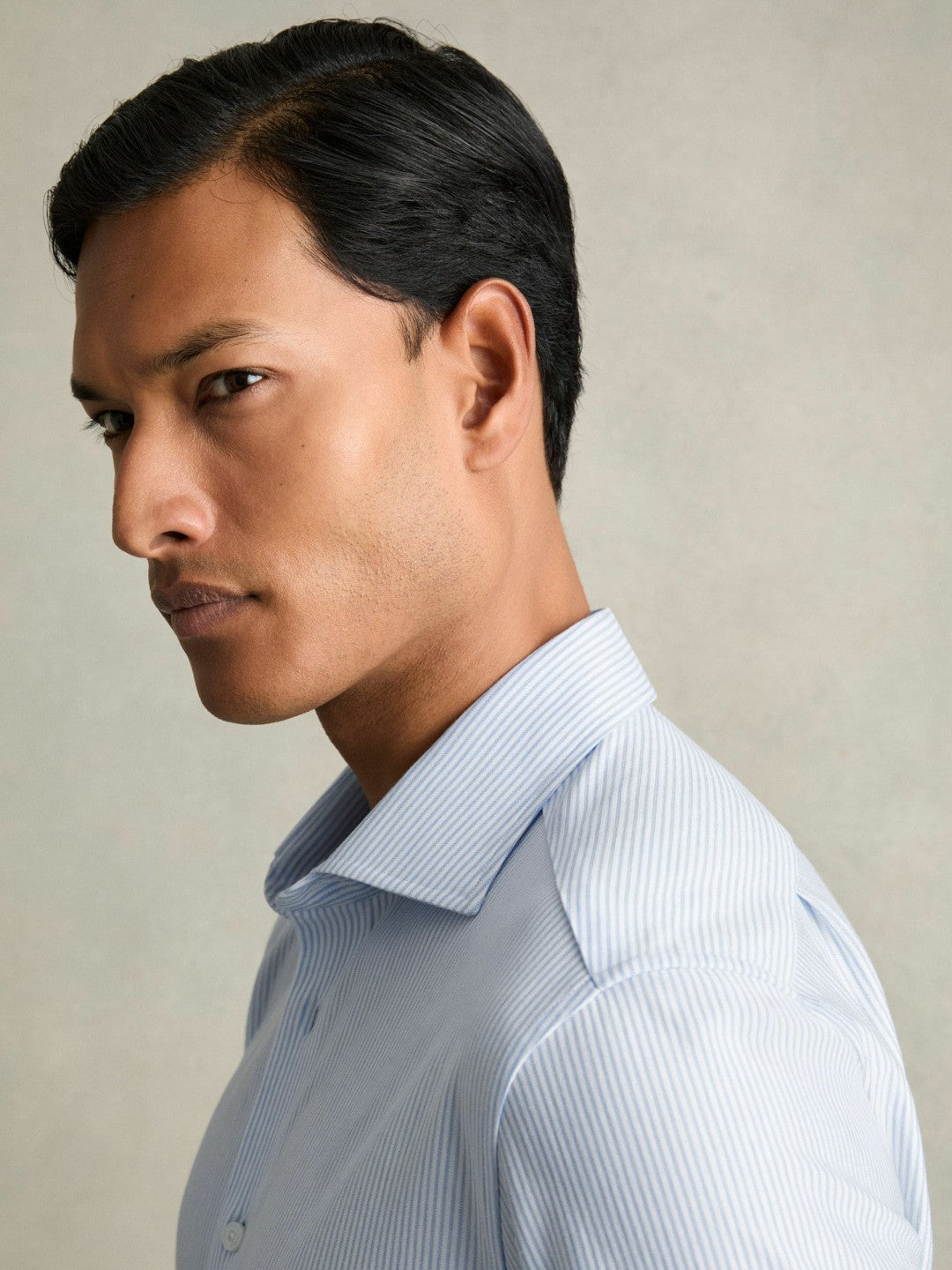 Cotton-Blend Cutaway-Collar Striped Shirt in Blue Stripe Men | Reiss