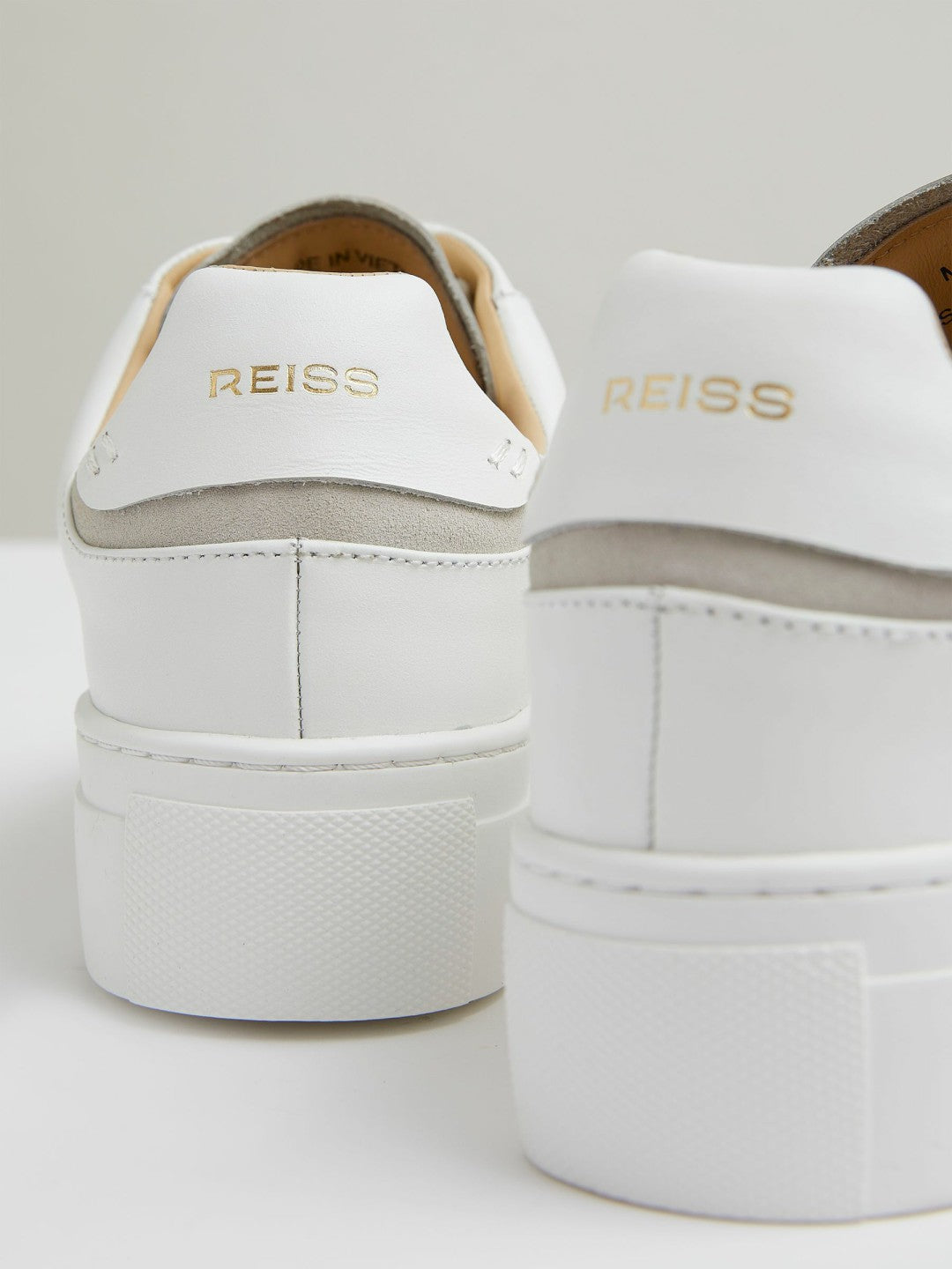 Leather Low-Top Trainers in White Women | Reiss