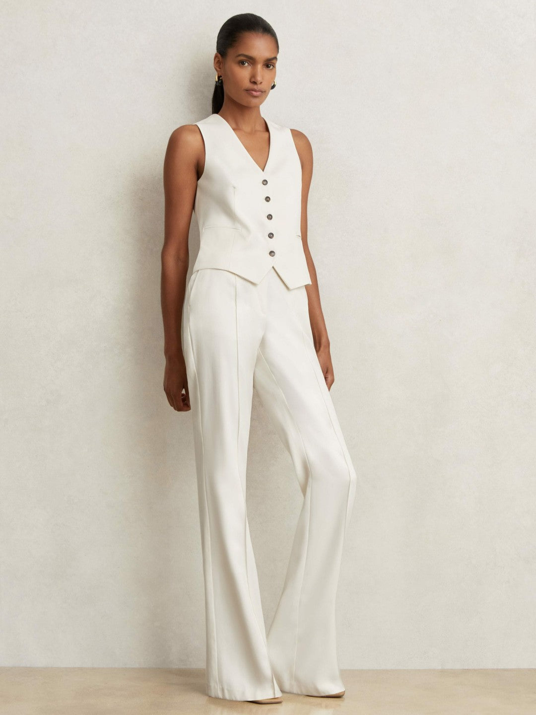 Single Breasted Tailored Waistcoat in Cream Women | Reiss