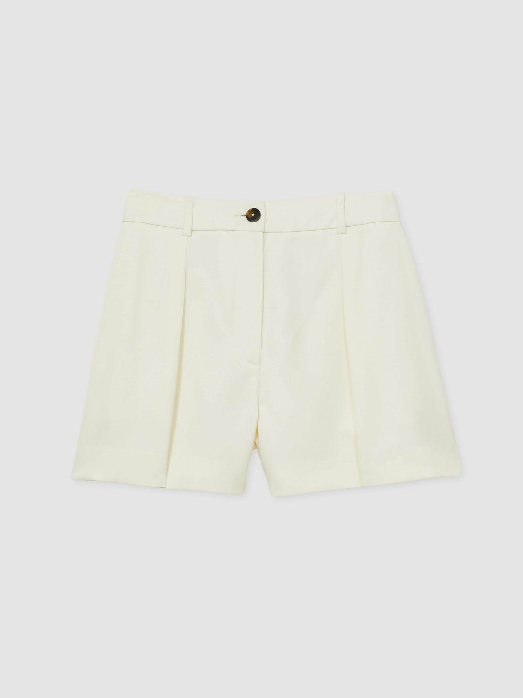 Single-Pleat Tailored Shorts in Cream Women | Reiss