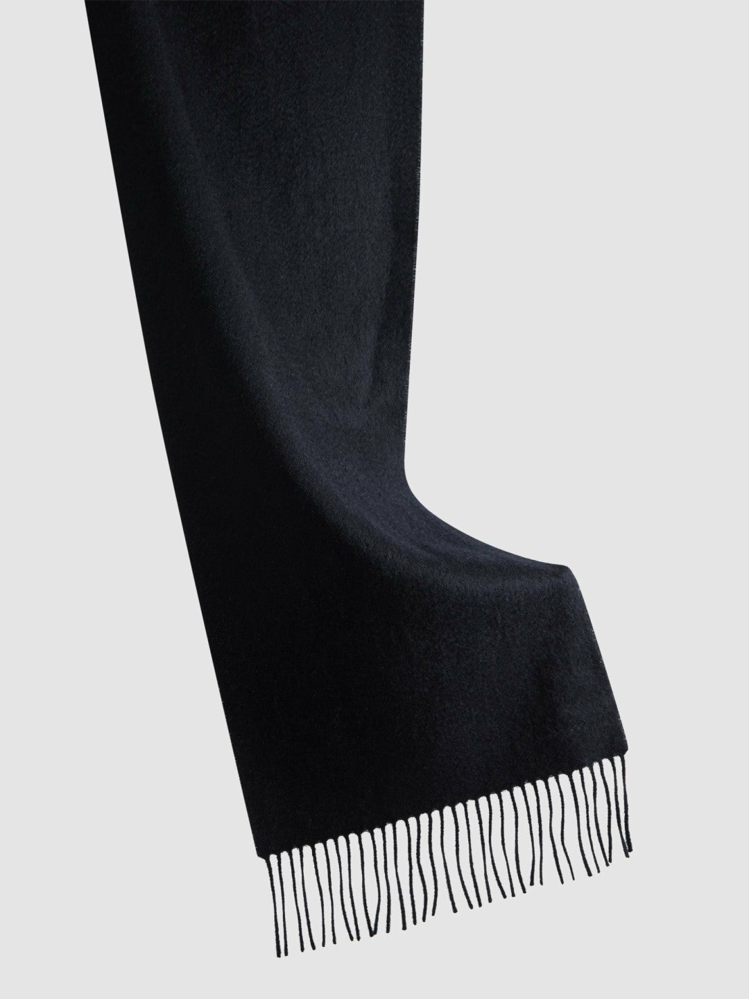 Wool and Cashmere Scarf in Navy Men | Reiss