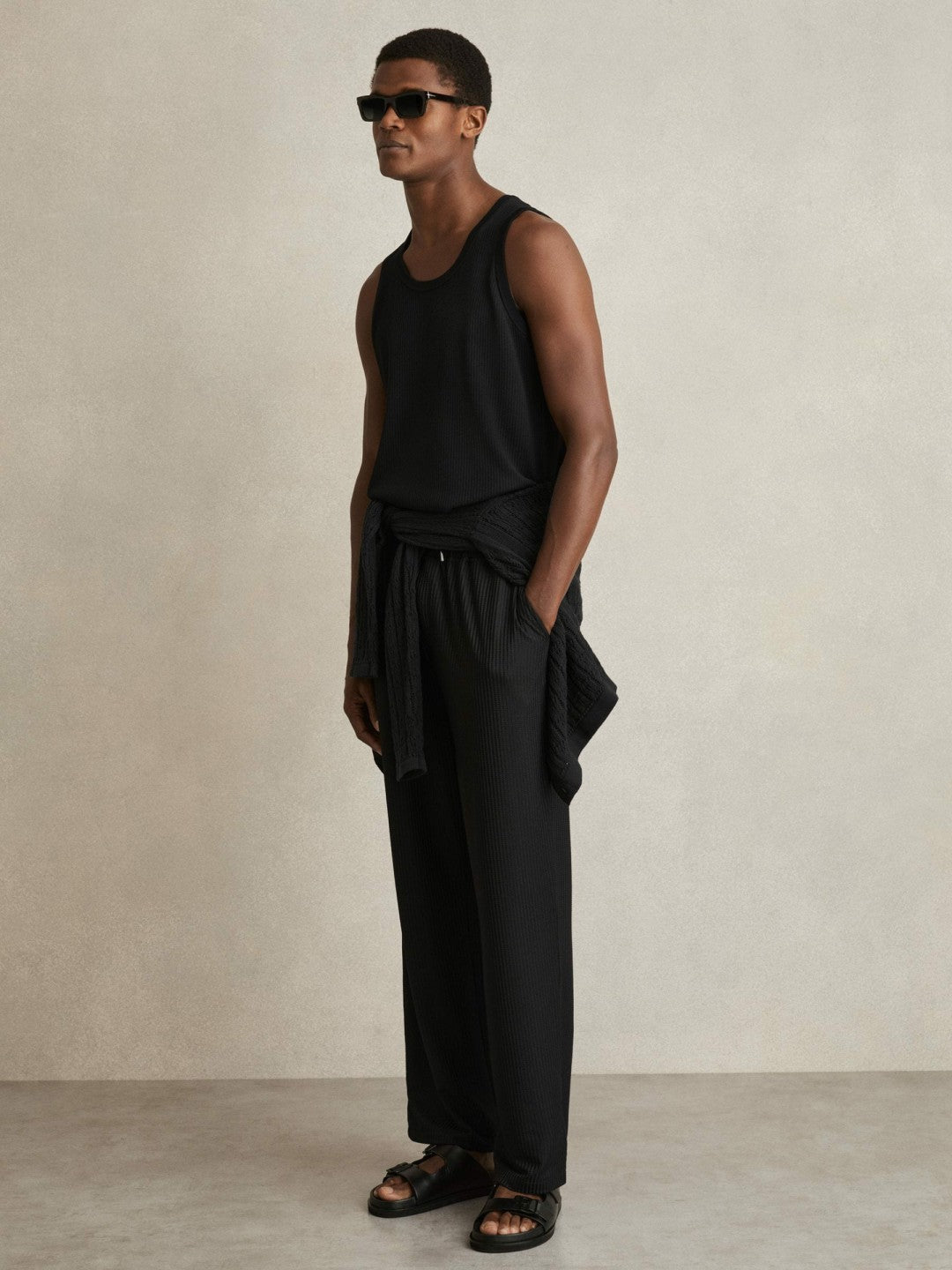 Textured Crew Neck Ribbed Vest in Black Men | Reiss