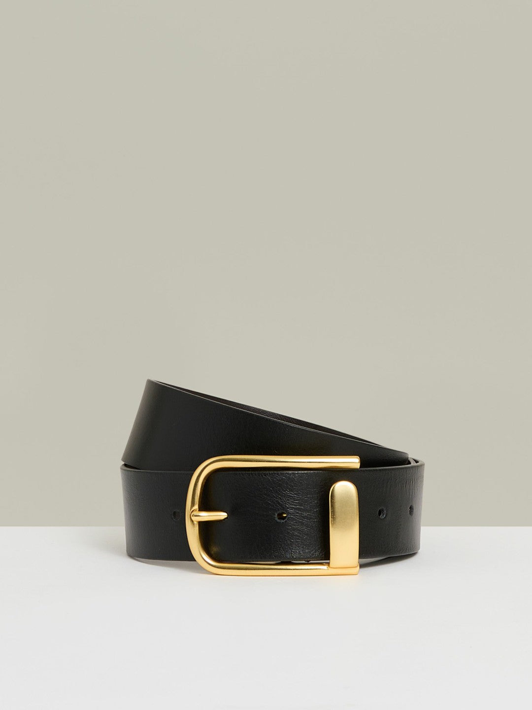 Leather Half Keeper Belt in Black Women | Reiss
