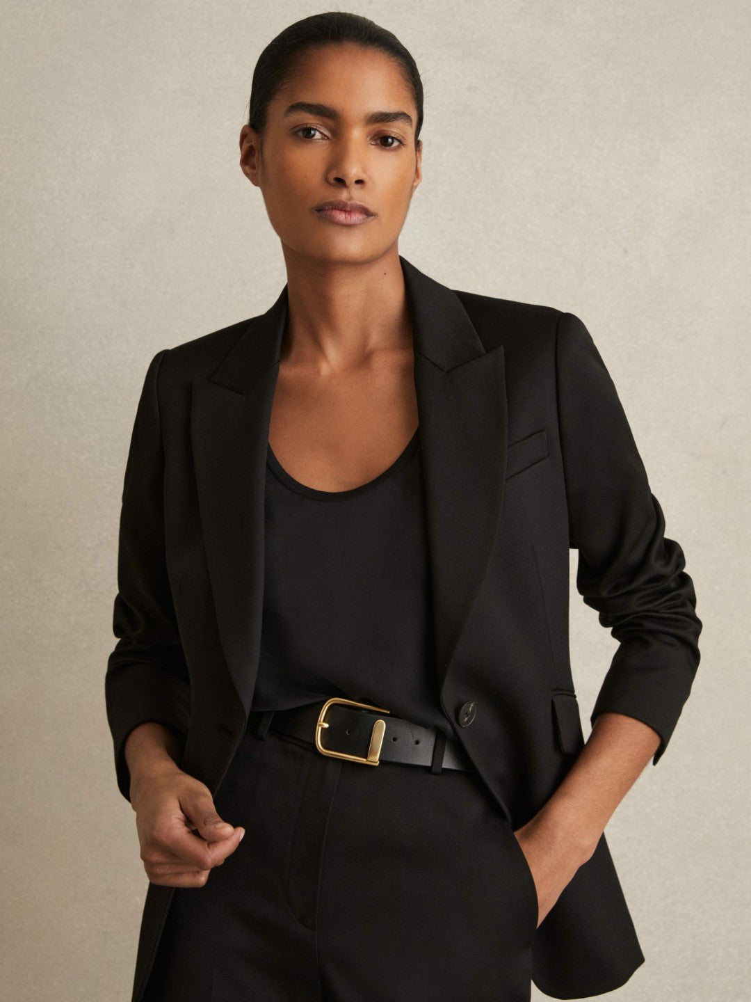 Leather Half Keeper Belt in Black Women | Reiss