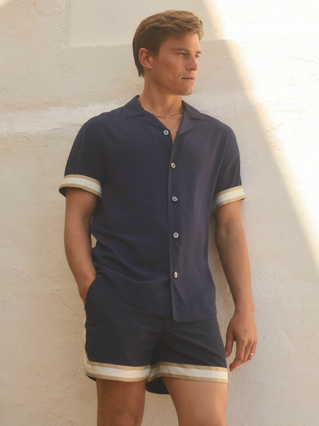| Ché Cuff Detail Cuban Collar Shirt in Navy Men | Reiss