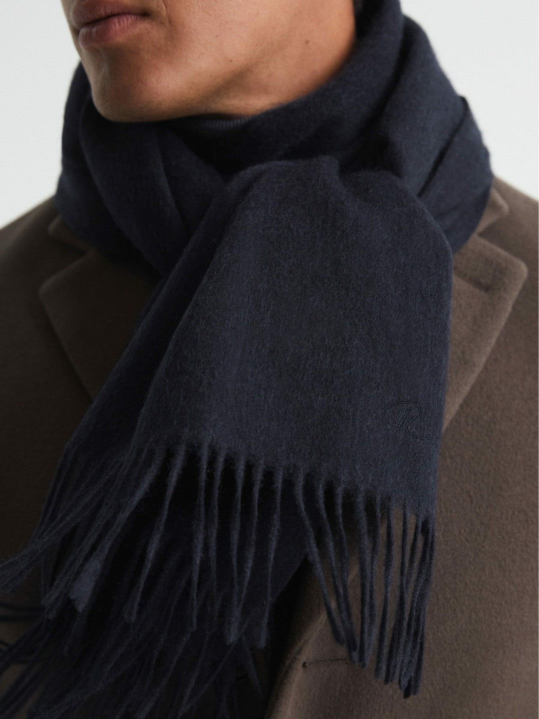 Wool and Cashmere Scarf in Navy Men | Reiss