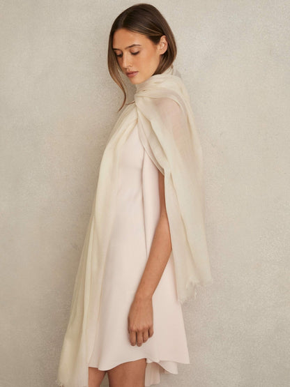 Wool-Cashmere Lightweight Scarf in Off White Women | Reiss