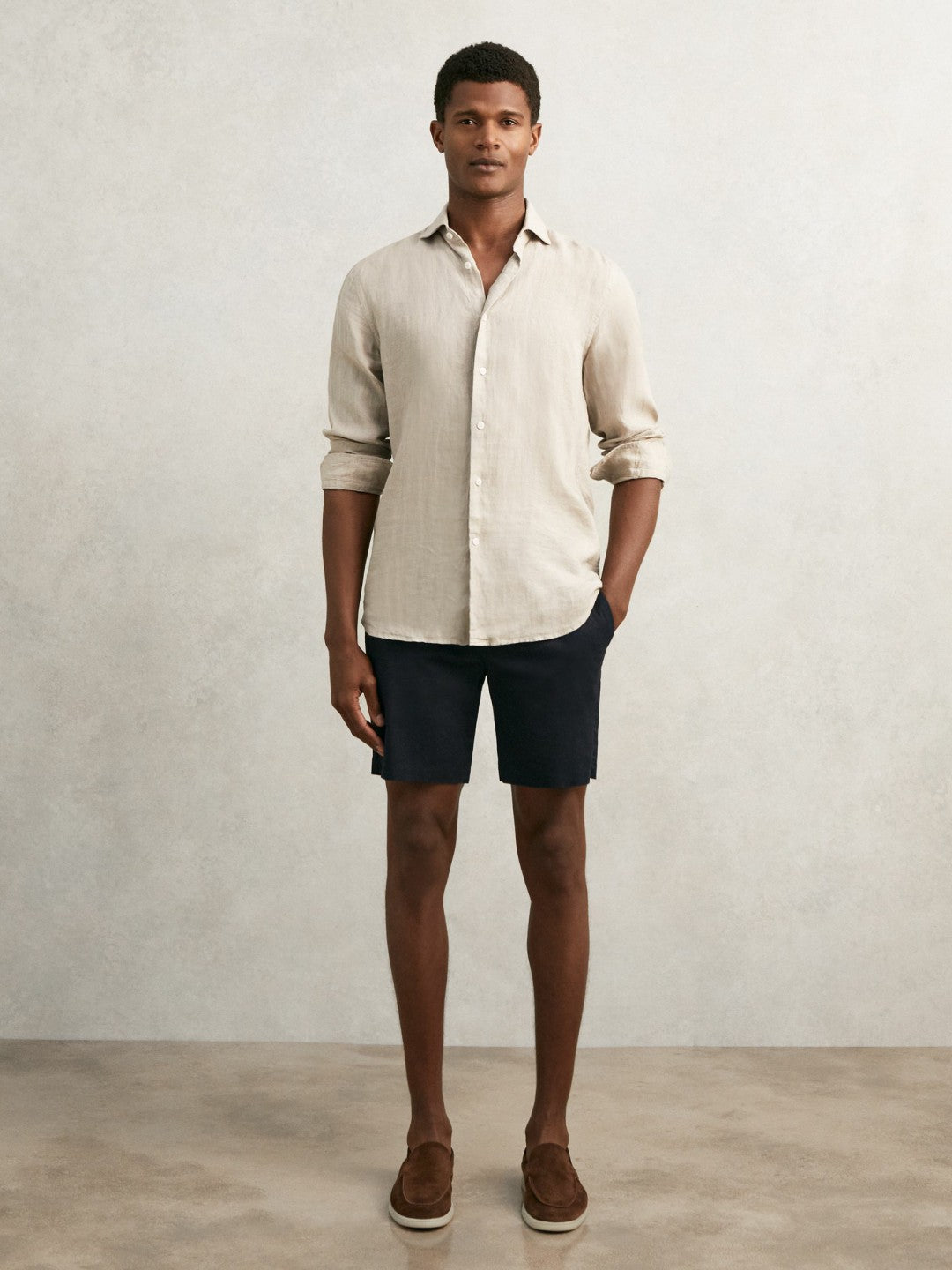 Short Length Casual Chino Shorts in Navy Men | Reiss